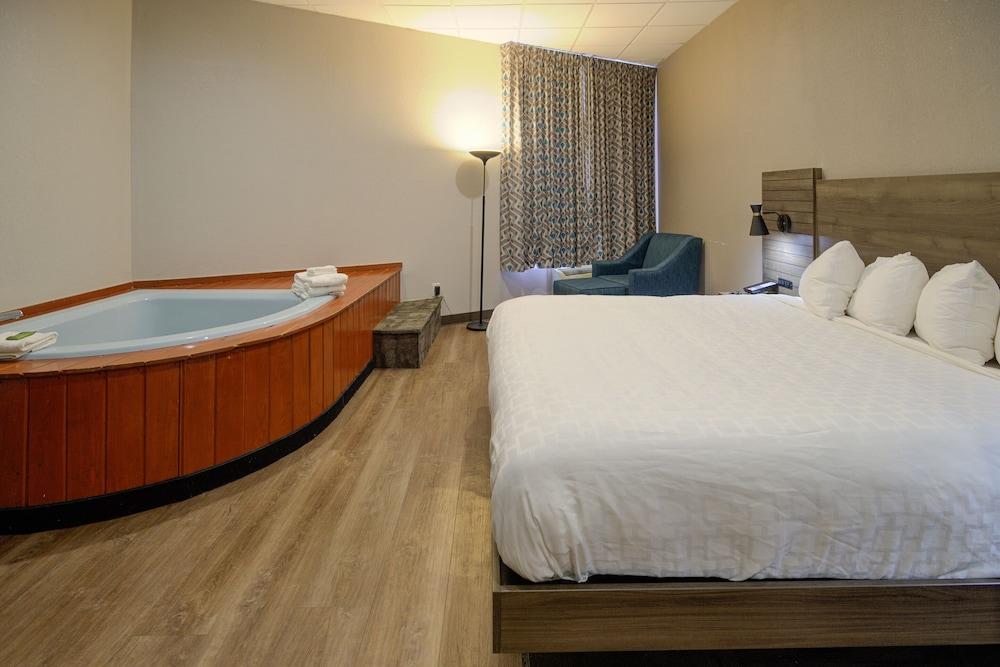 Отель Clarion Pointe Downtown Гатлинбург Экстерьер фото