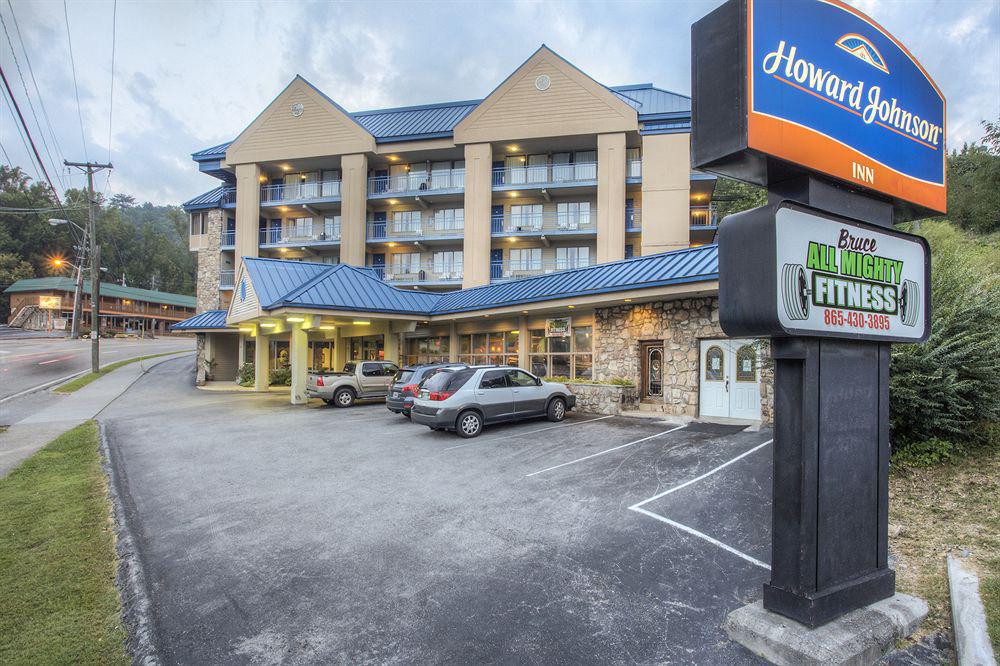 Отель Clarion Pointe Downtown Гатлинбург Экстерьер фото